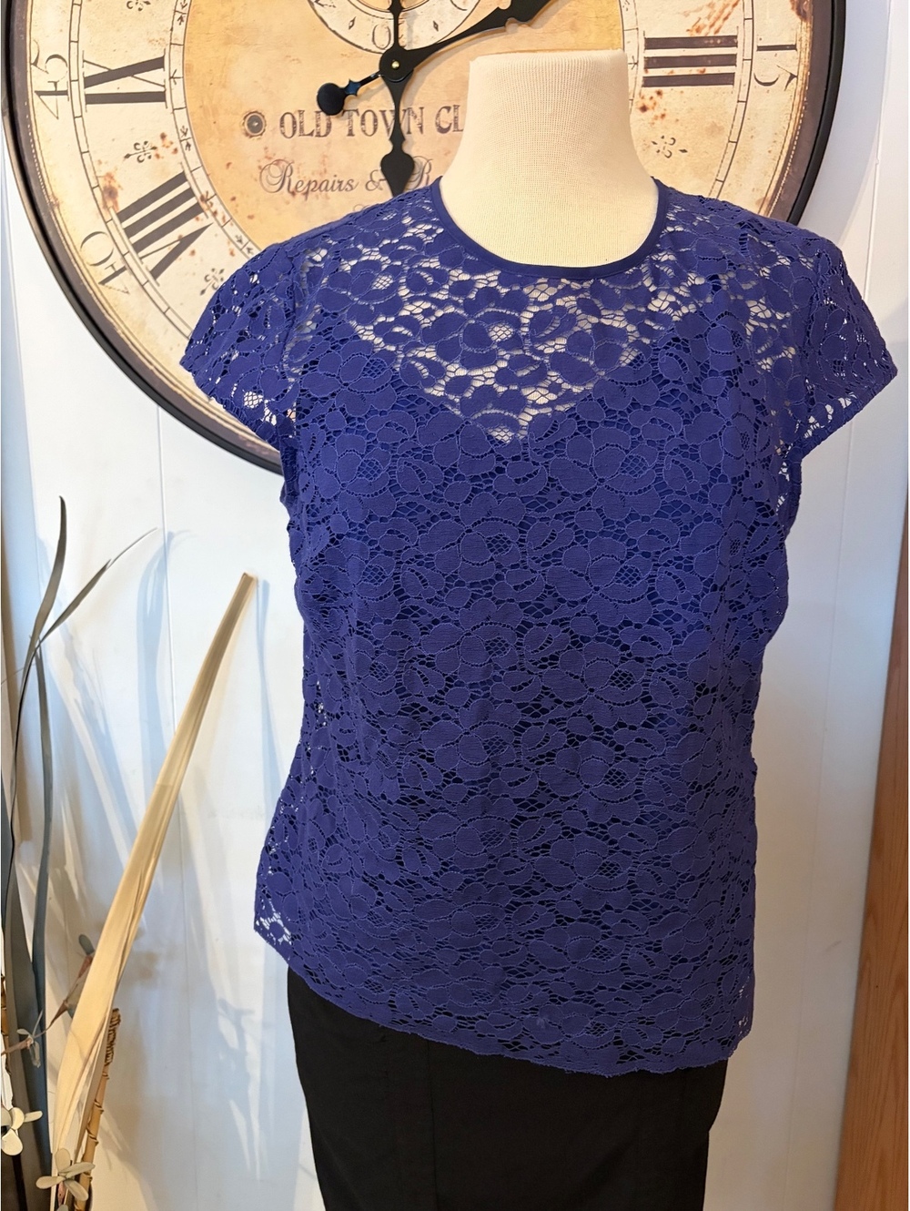 Liz Claiborne Petite Blue Lace Short Sleeve Top Petite LG